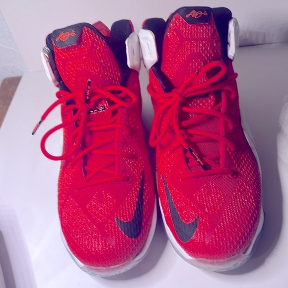 Nike Lebron 12 Heart Of A Lion - Picture 2 of 6